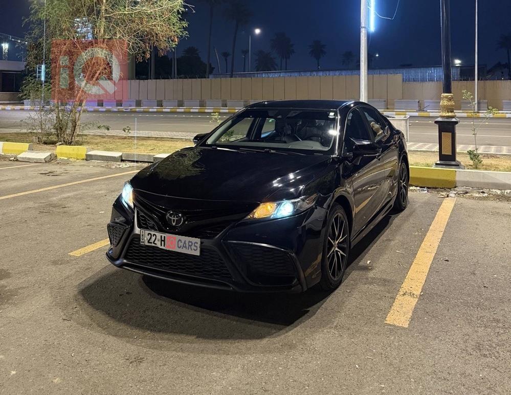 تۆیۆتا کامری